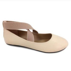 Women’s Ballet Flat Elastic Ankle Strap Nude Flat Shoe Slip On 8.5 M NWT